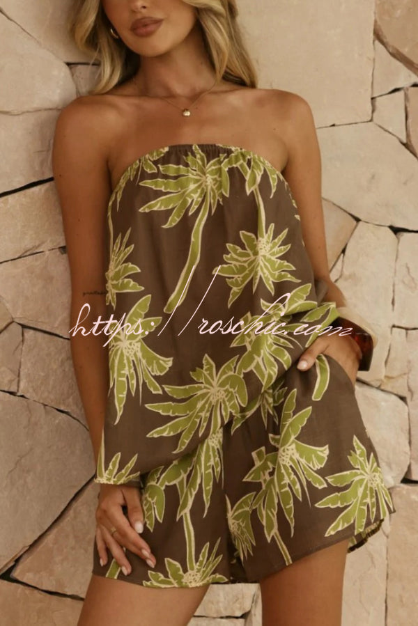Unique Printed Sleeveless Off-shoulder Loose Top and Elastic Waist Casual Pocket Shorts Set