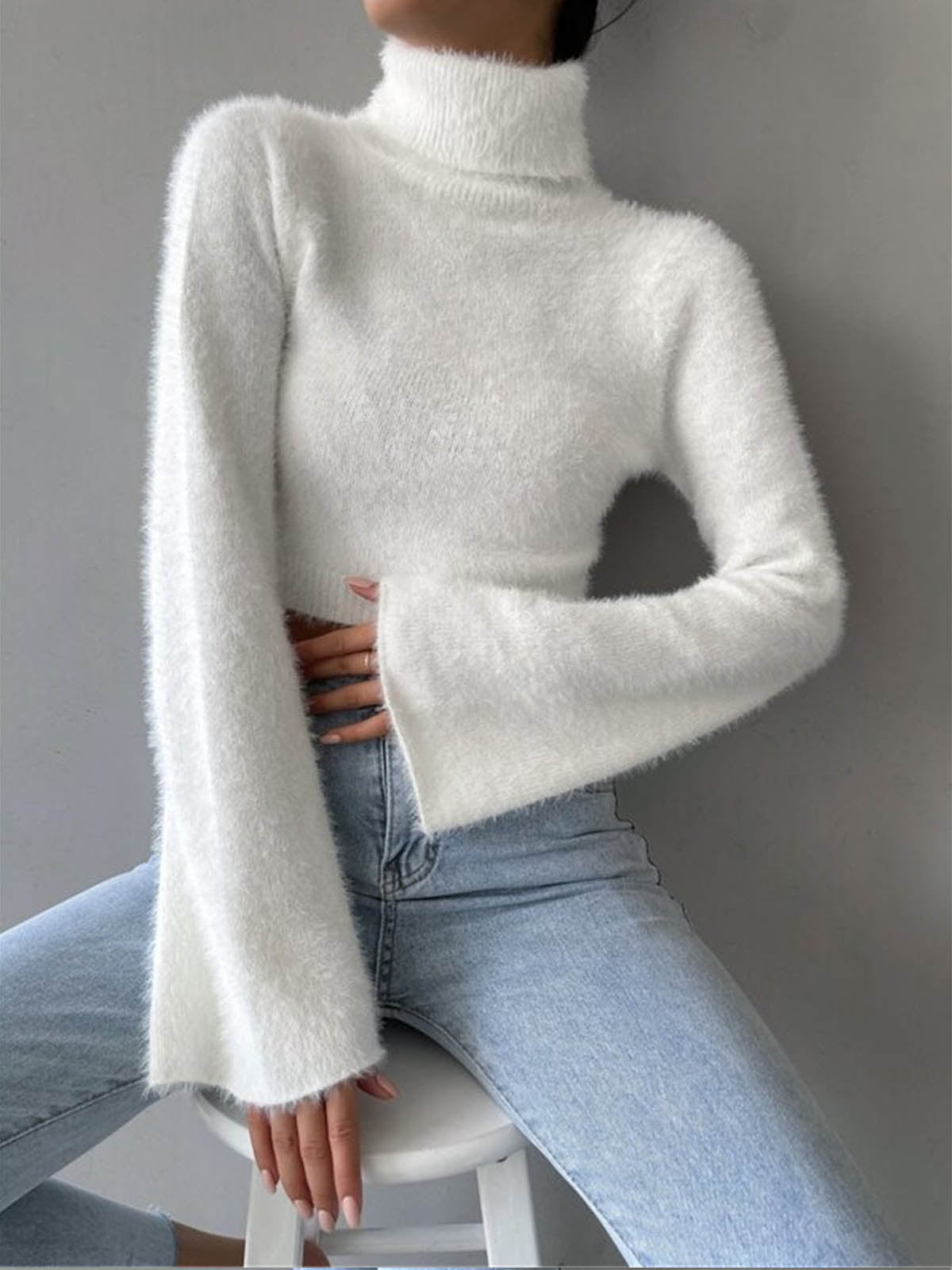 Top de punto corto difuso con cuello alto