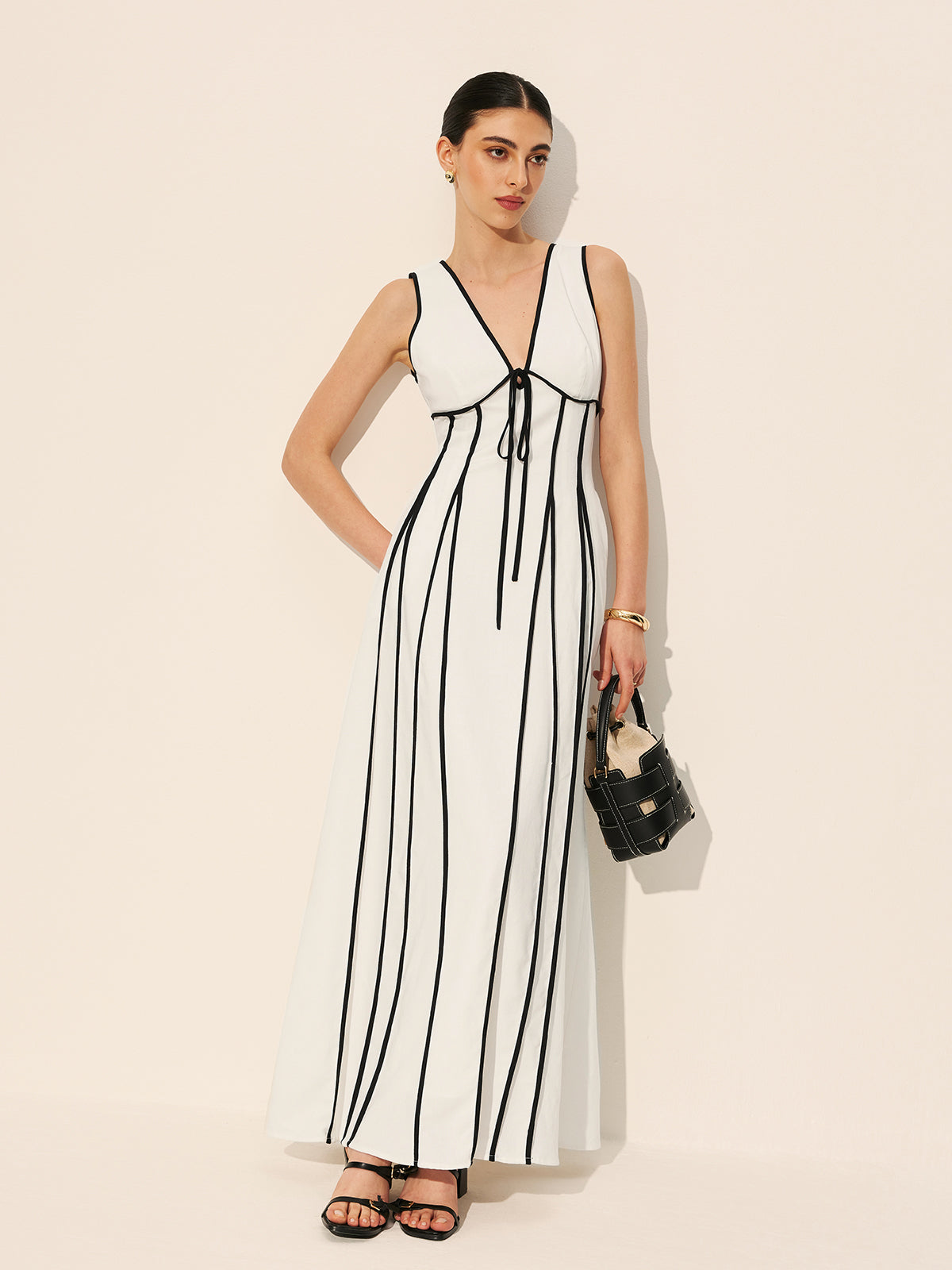 Vestido con Ribetes en Contraste y Bolsillos