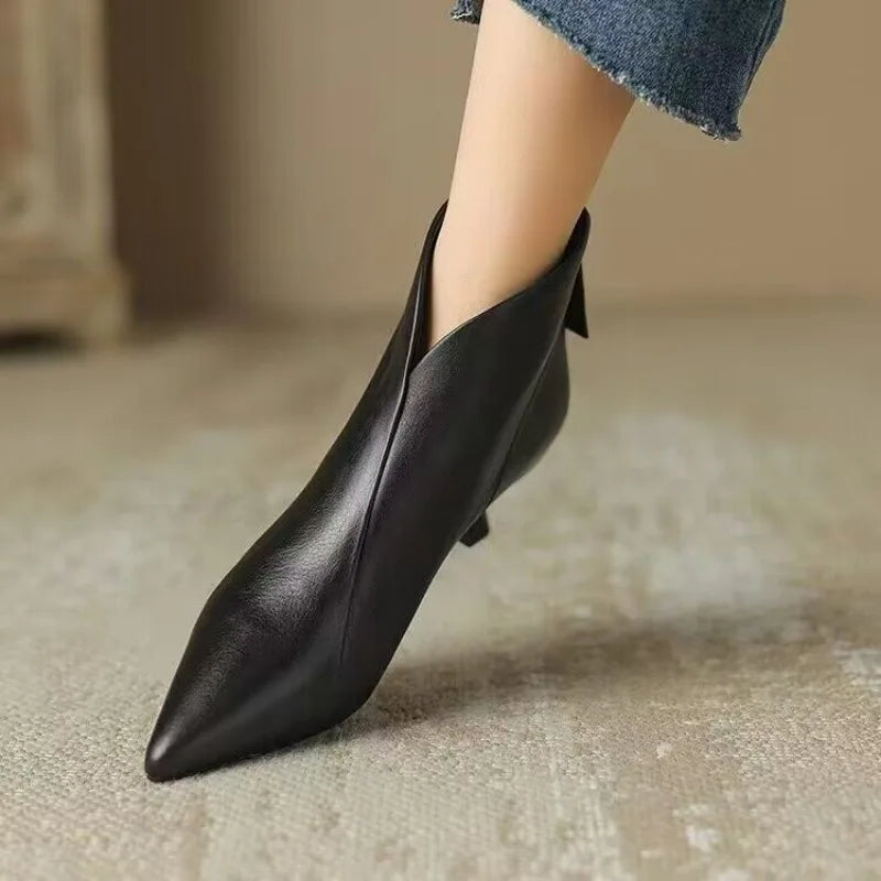 High Quality Commuting Office  Pointed Toe Women's Ankle Boots Fashion Zipper Low Heel Pumps
