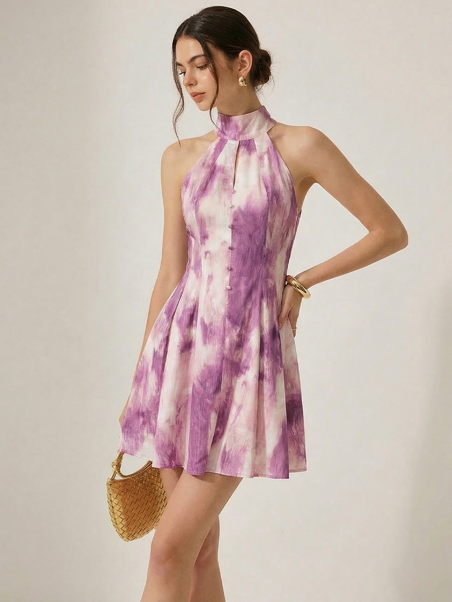 Minivestido fluido sin mangas con escote halter y corte en A