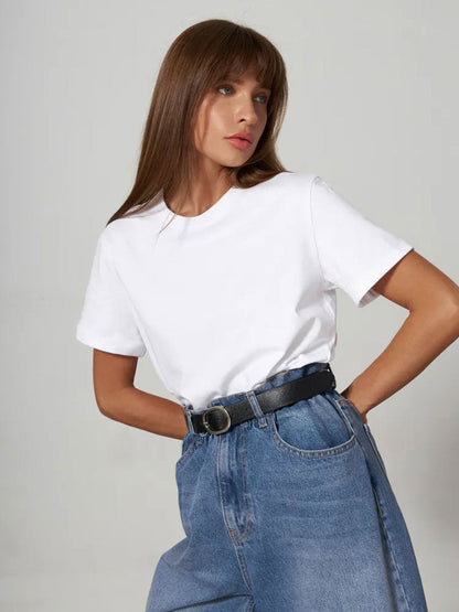 Camiseta Minimalista Lisa Informal de Cuello Redondo