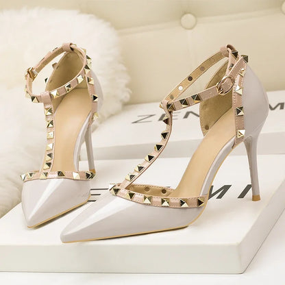 Rivet Pointed Toe Designer Hollow Red Fine High Heel  High Heel