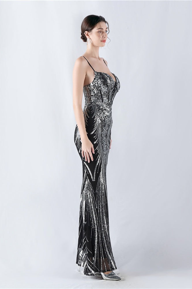 Vestido formal con lentejuelas bordadas y varillas