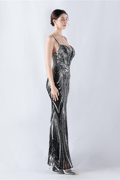 Vestido formal con lentejuelas bordadas y varillas