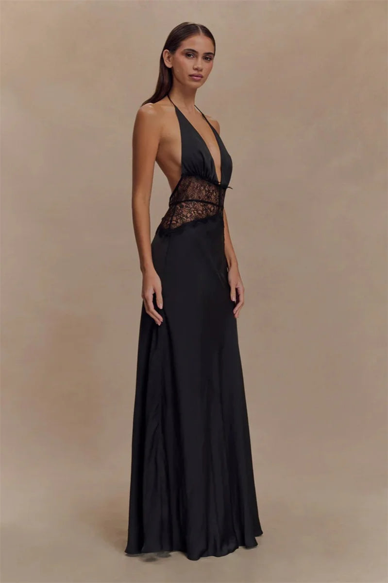 Vestido bohemio halter sin espalda con retazos de encaje
