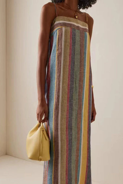 Vestido bohemio con estampado de rayas y tirantes