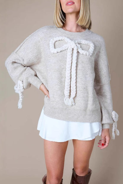 Sudadera holgada con paneles y apliques 3D de lazo
