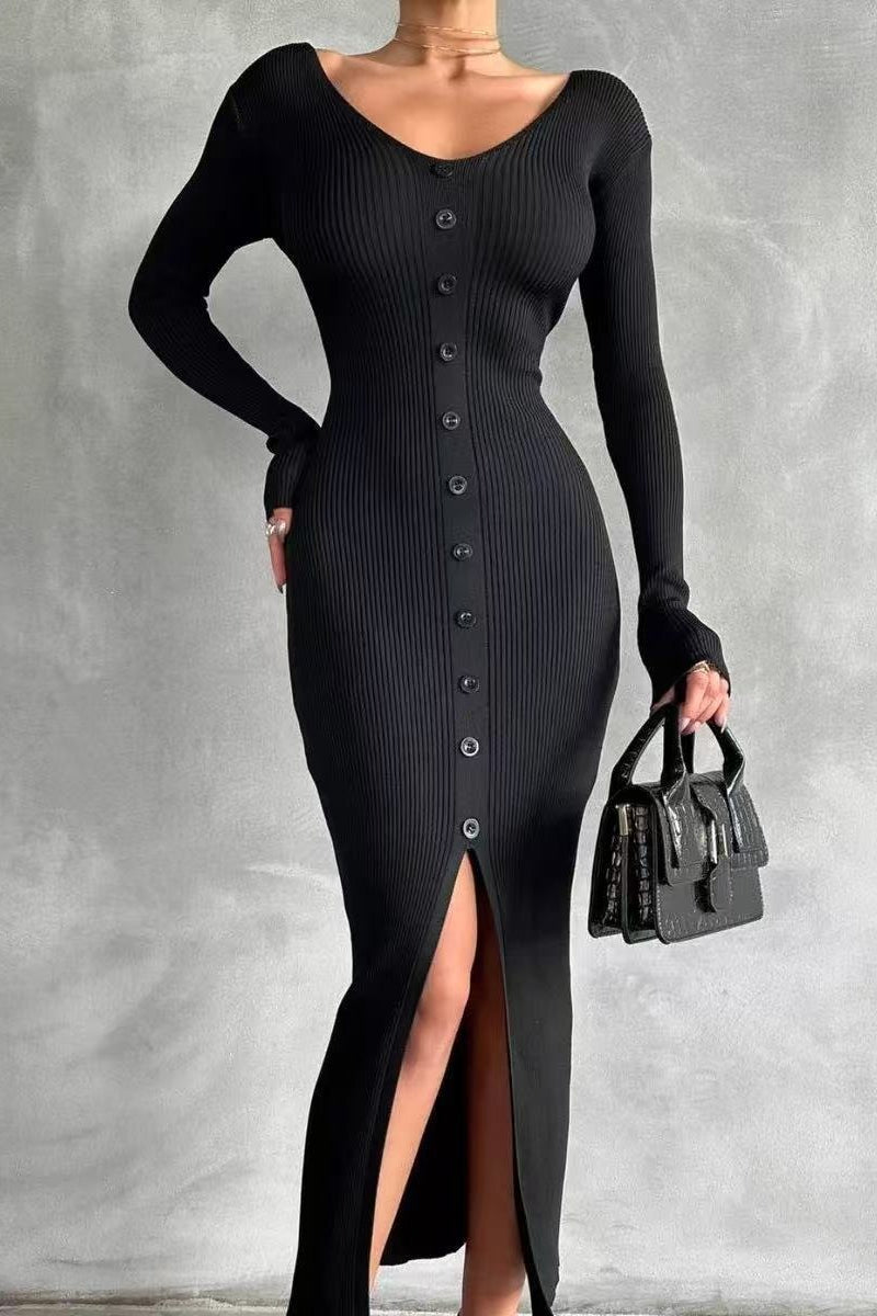Vestido de punto entallado con cuello en V