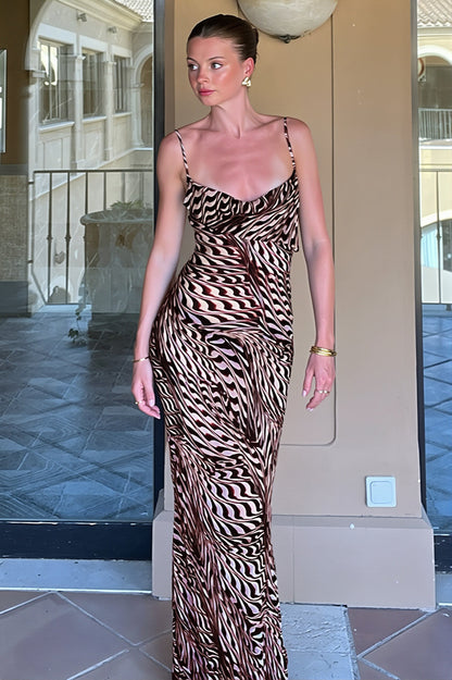 Vestido maxi de tirantes con cuello vuelto y malla transparente