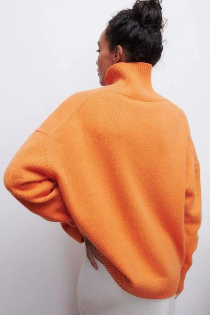 Jersey de cuello alto y corte holgado