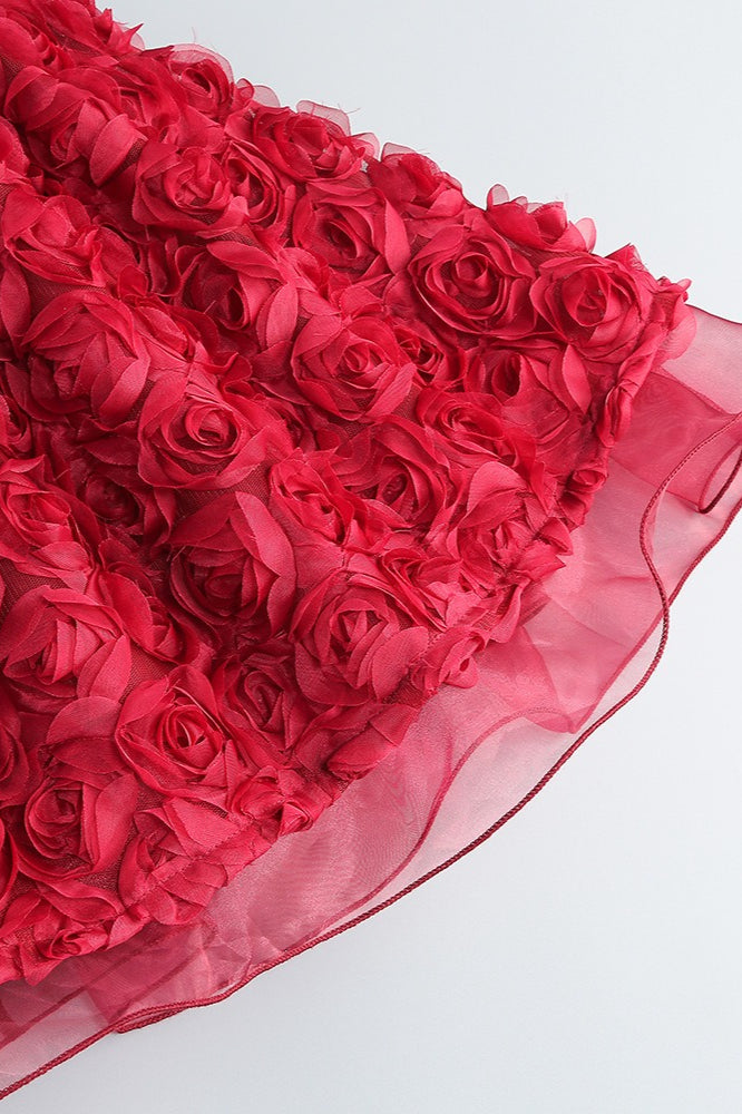 Vestido de fiesta sin tirantes con cuentas y mangas abullonadas