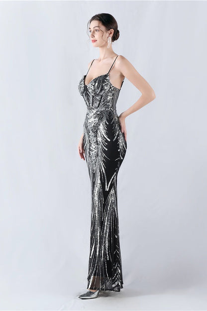 Vestido formal con lentejuelas bordadas y varillas