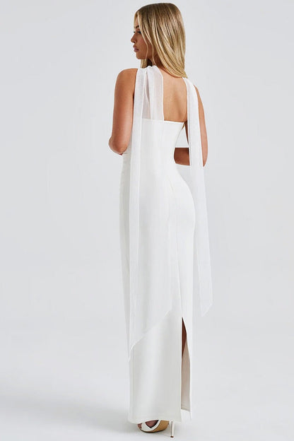 Vestido de gala tipo bustier con mangas transparentes