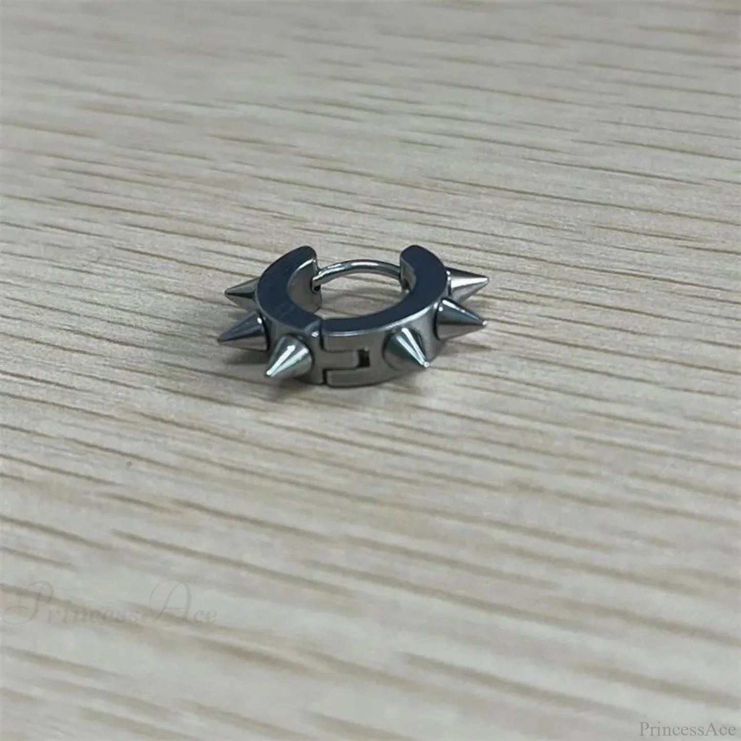 Antique Dark Dragon Talon Zinc Alloy Earring