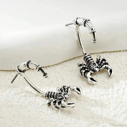 Antique Dragonfly Carved Free-spirited Dangle Earring