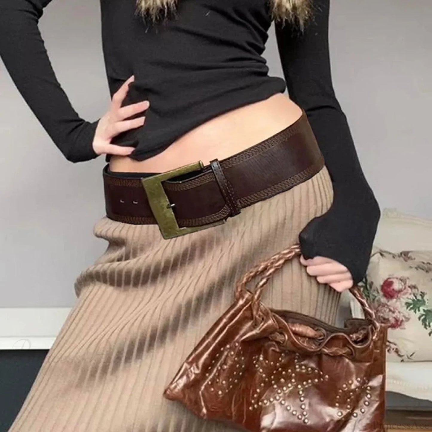Antique Gothic Brown Clasp Strap