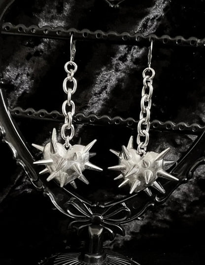 Antique Heart Thorns Spike Chain Dangle Earring