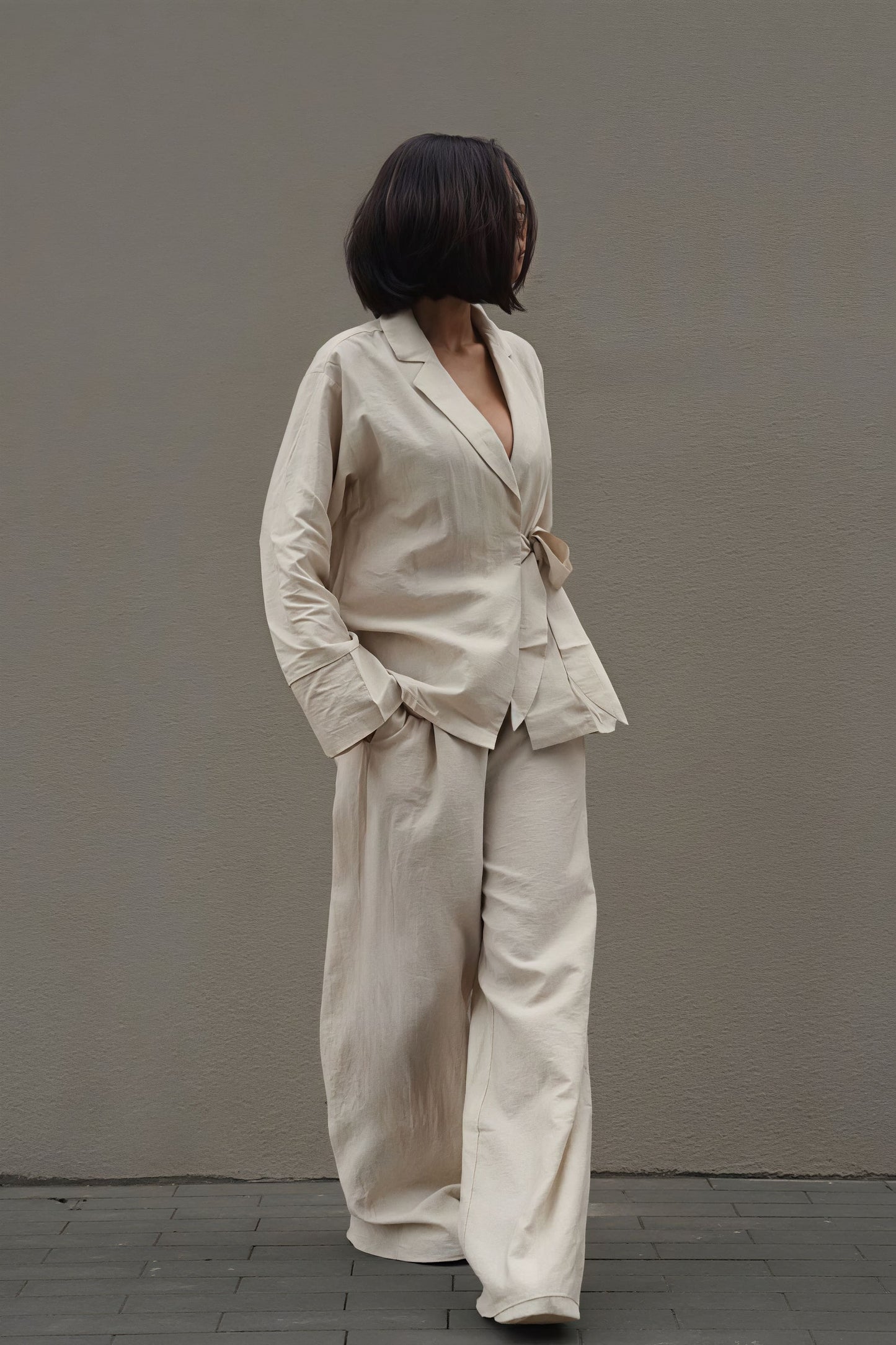 Conjunto de cárdigan con nudo frontal y pantalón holgado de dos piezas