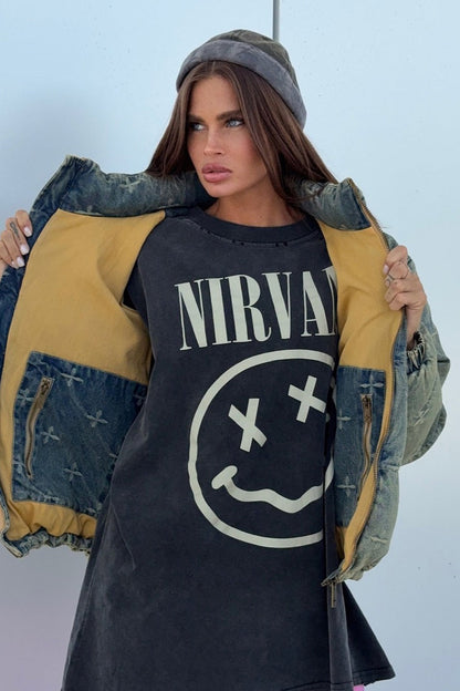 Chaqueta acolchada con bordado de cruz y efecto desgastado vintage