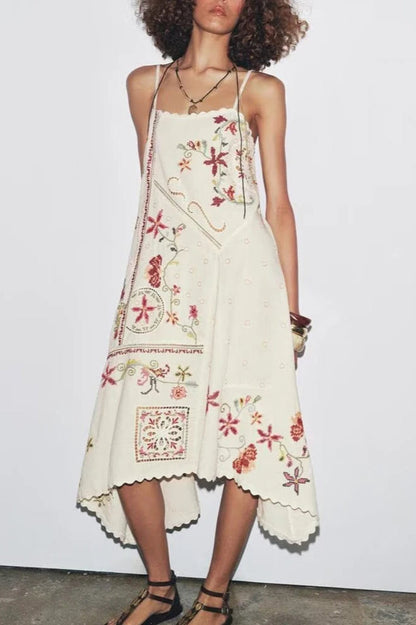 Vestido Bohemio Asimétrico con Bordados Florales