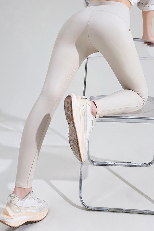 Leggings de imitación piel con forro polar