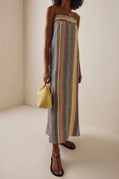 Vestido bohemio con estampado de rayas y tirantes