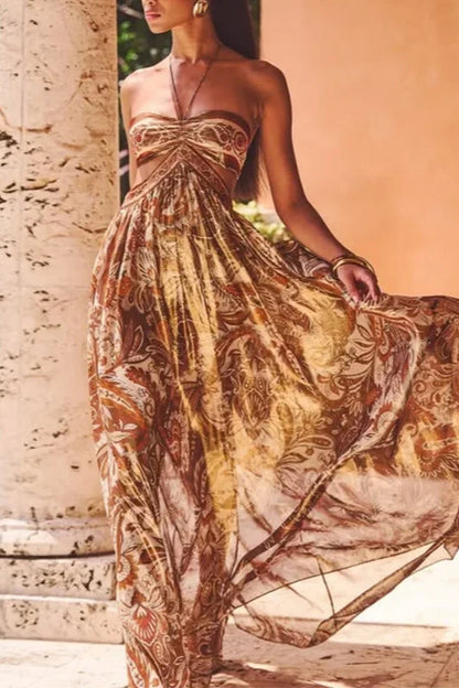 Vestido bohemio plisado con cordones y sin tirantes