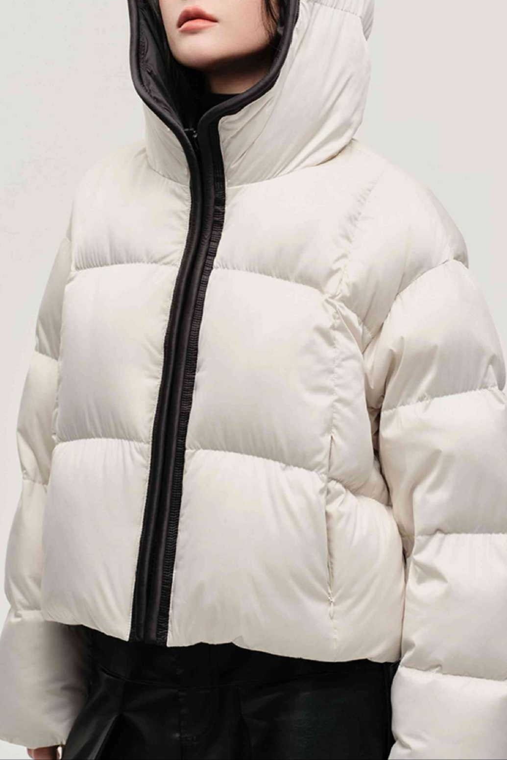 Chaqueta Acolchada Cálida con Capucha