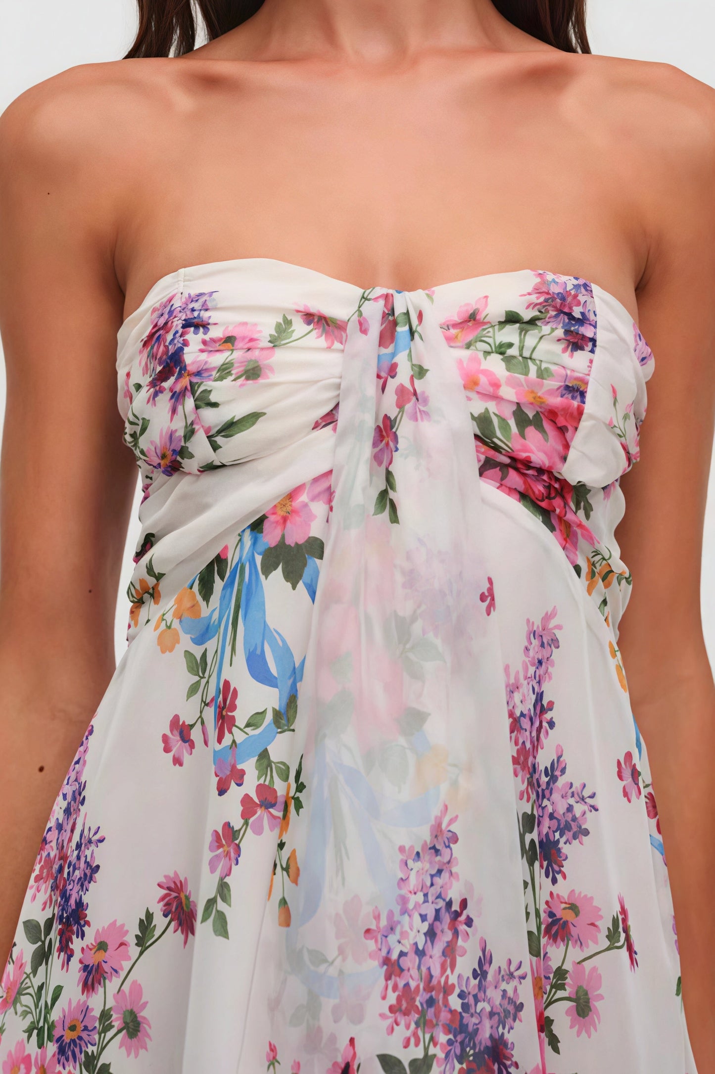 Vestido de corte A sin tirantes con estampado floral