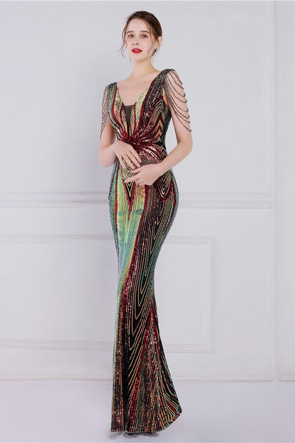 Vestido de fiesta de sirena con lentejuelas florales y pedrería