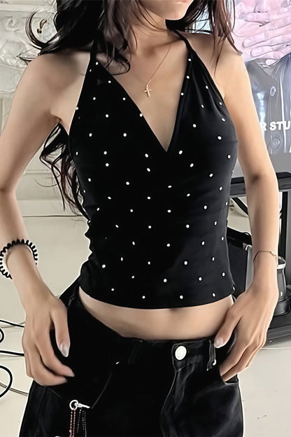 Top halter corto con escote de pico y lunares