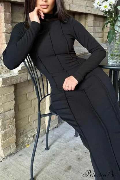 Bodycon Dress with Crew Neck and Slit