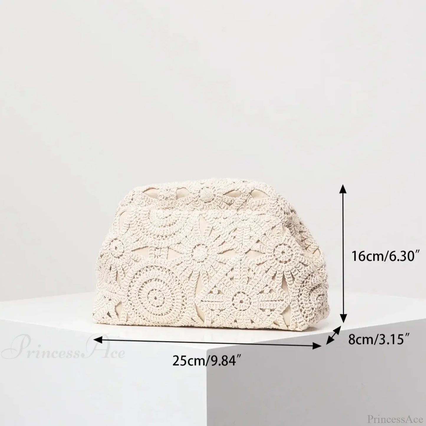 Bohemian Hollow Woven Casual Beach Wristlet