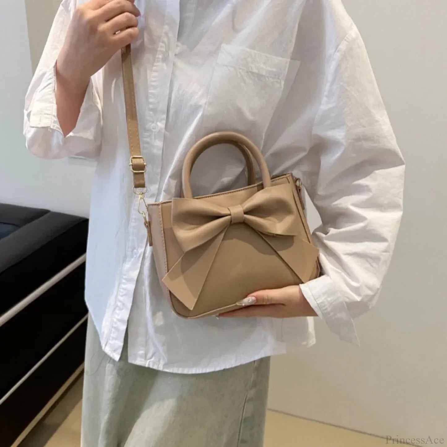 Bow PU Leather Solid Underarm Handbag