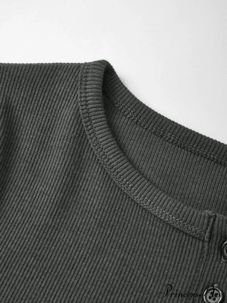 Minimalist Versatile Buttoned Knit Top