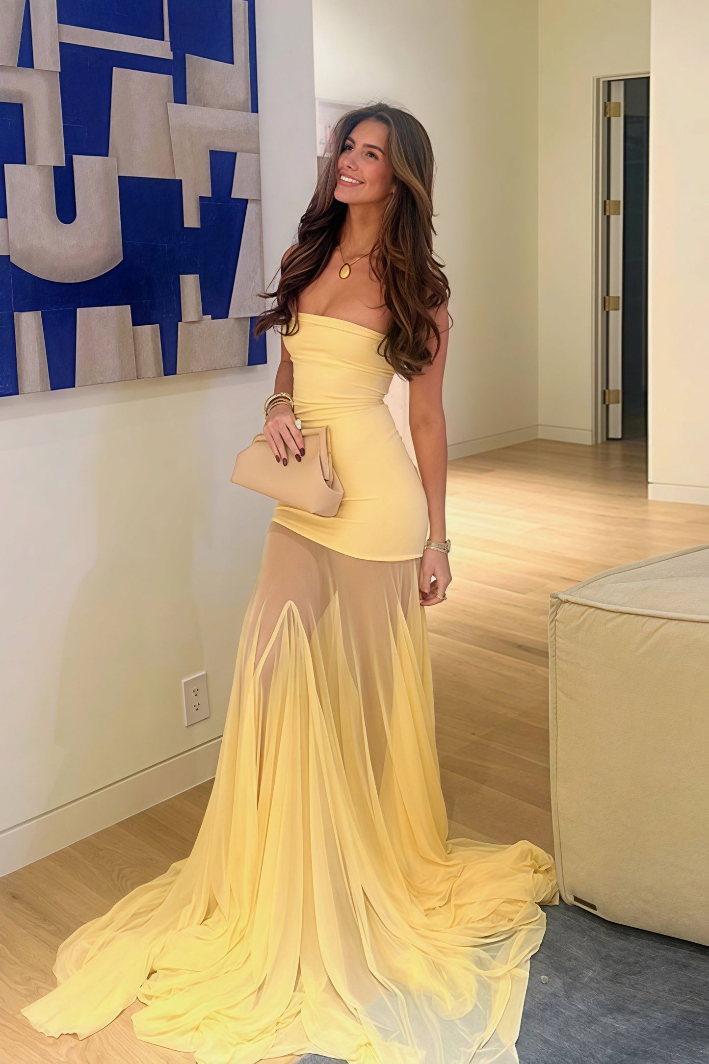 Vestido largo sin tirantes de gasa transparente con retazos sólidos y ajustados