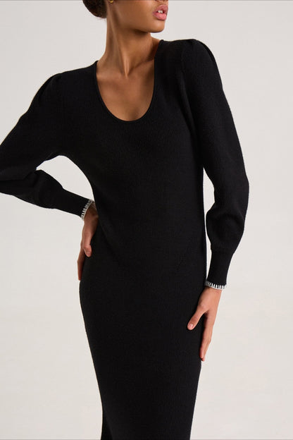 Vestido de suéter con volantes y ribete en contraste