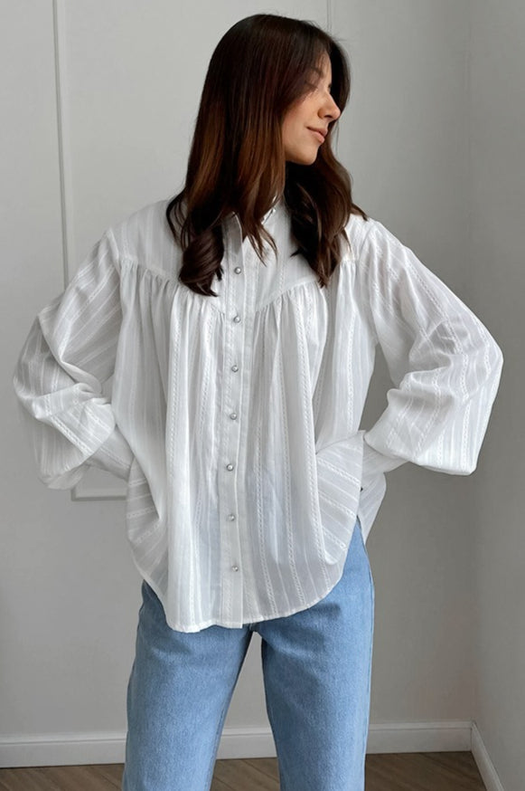 Blusa de cuello mao de jacquard de algodón blanco