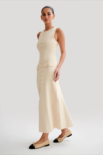 Vestido de punto sin mangas con cuello redondo