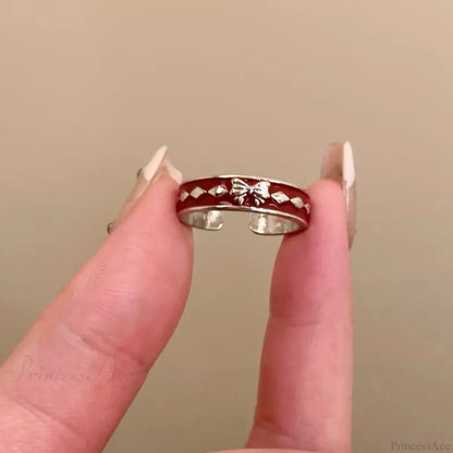 Cardiac Contoured Mysterious Band