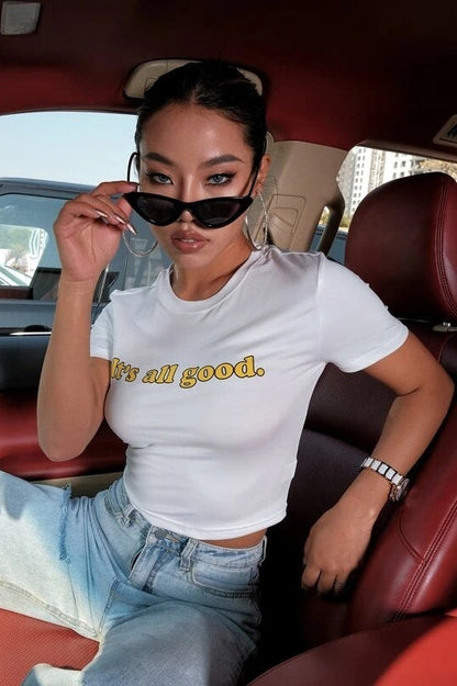 Camiseta Corta Minimalista Estampada con Letras