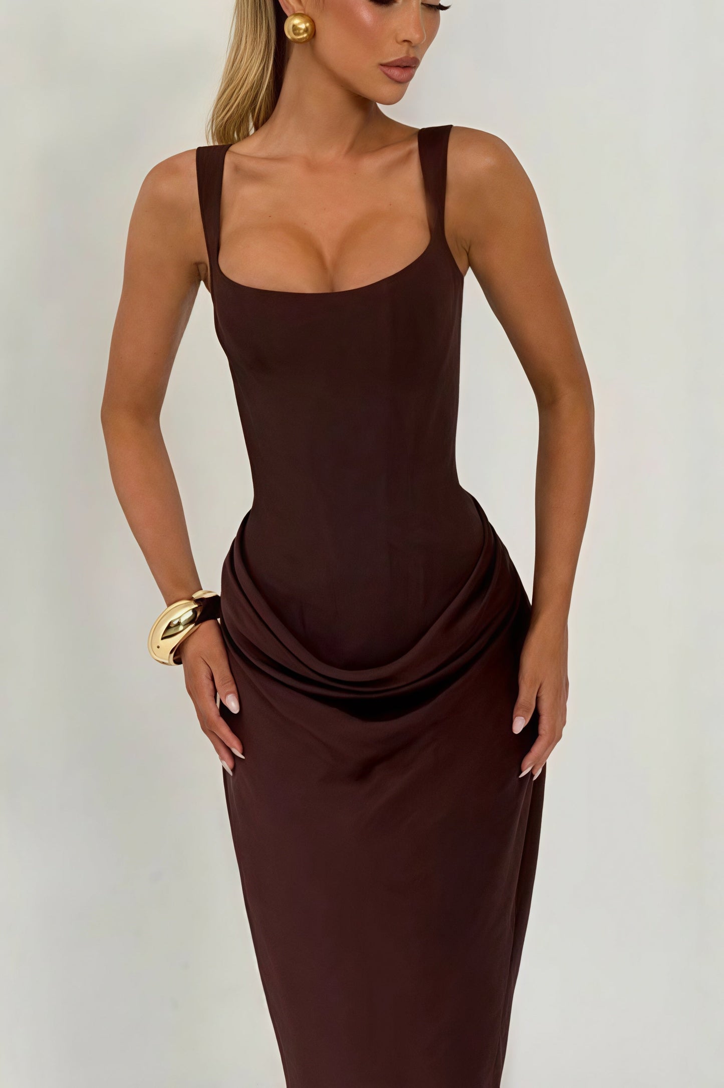 Vestido largo ajustado sexy con fruncido, tirantes finos y deshuesado en la cintura