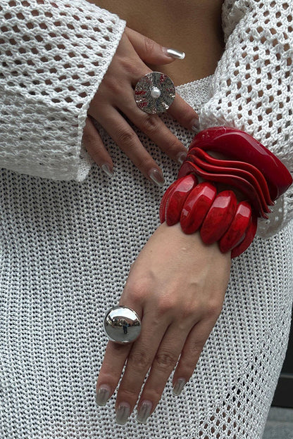 Stylish and Minimalist Geometric Dyed Acrylic Bracelet