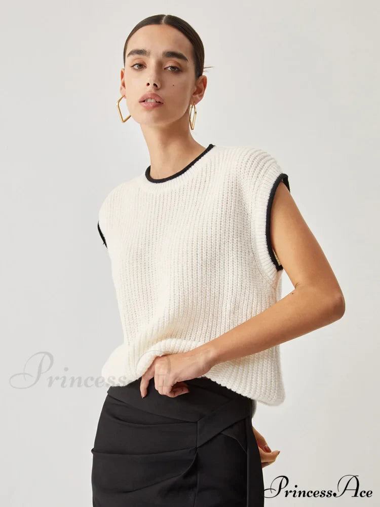 Contrast Trim Graceful Chunky Knit Vest