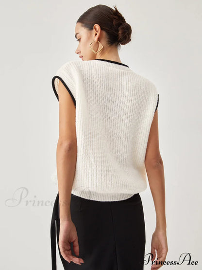 Contrast Trim Graceful Chunky Knit Vest