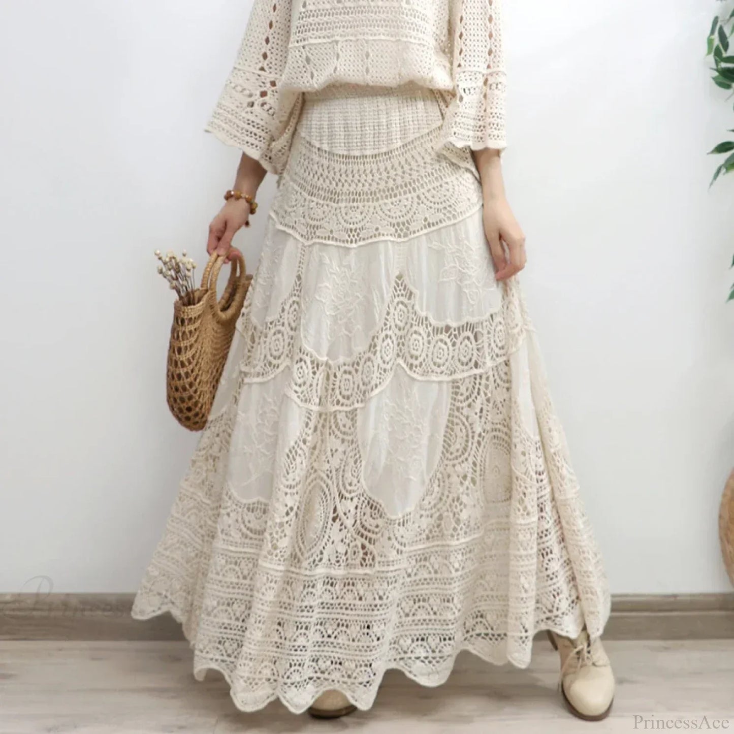 Crochet Hollow Apricot Lace Skirt