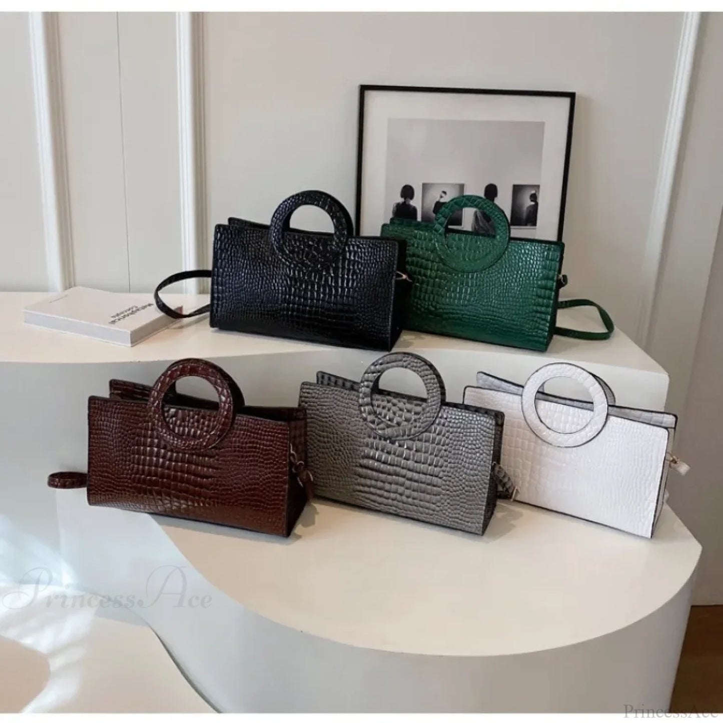 Crocodile Pattern PU Leather Crossbody Handbag