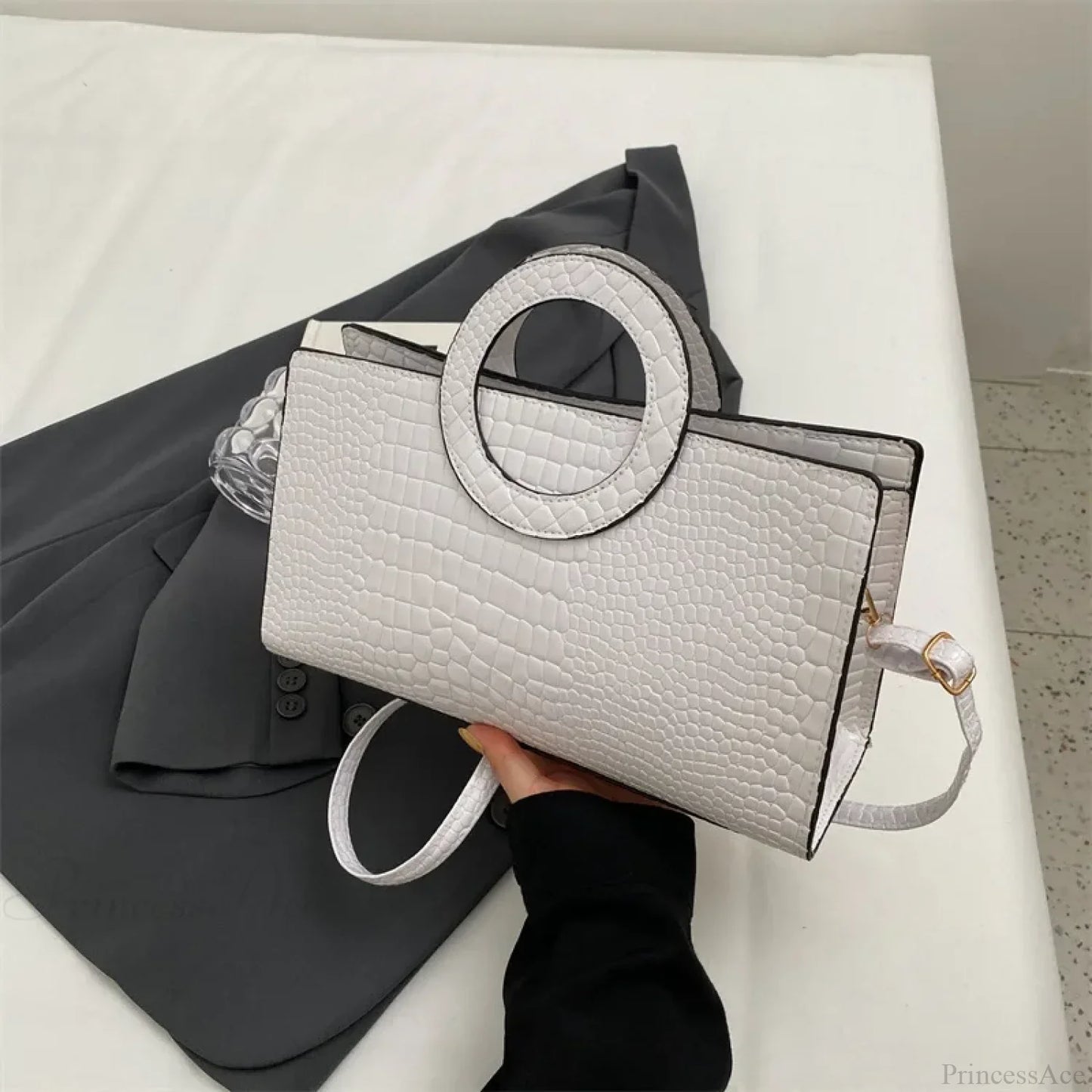 Crocodile Pattern PU Leather Crossbody Handbag