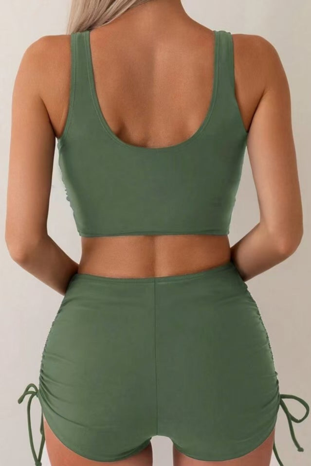 Conjunto de bikini de dos piezas con tiras cruzadas estilo vacaciones